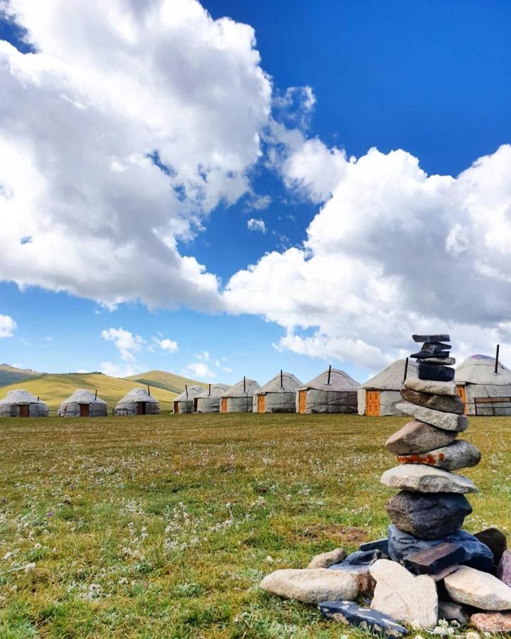 Yurt Camp "Sary-Bulun" At Song-Kul Lake, Naryn Exterior foto