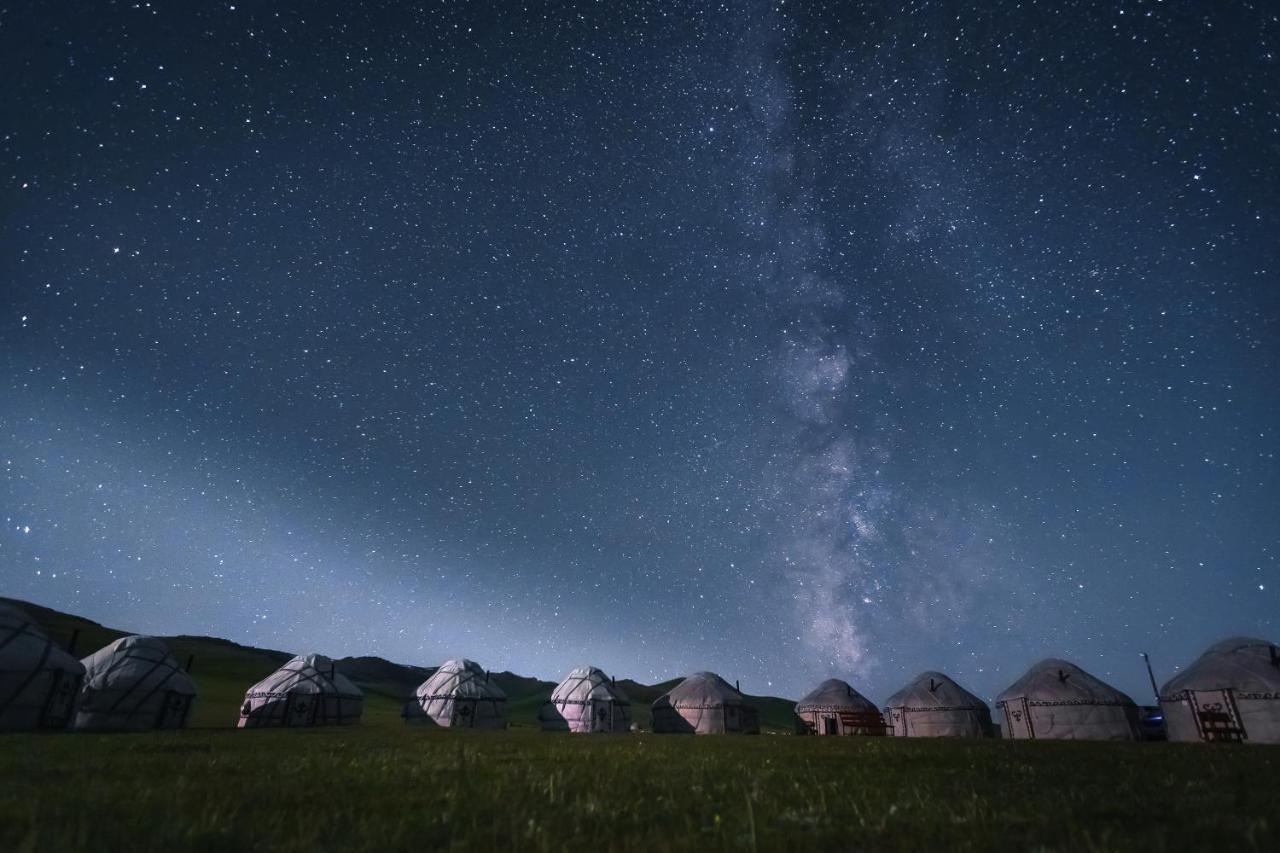 Yurt Camp "Sary-Bulun" At Song-Kul Lake, Naryn Exterior foto