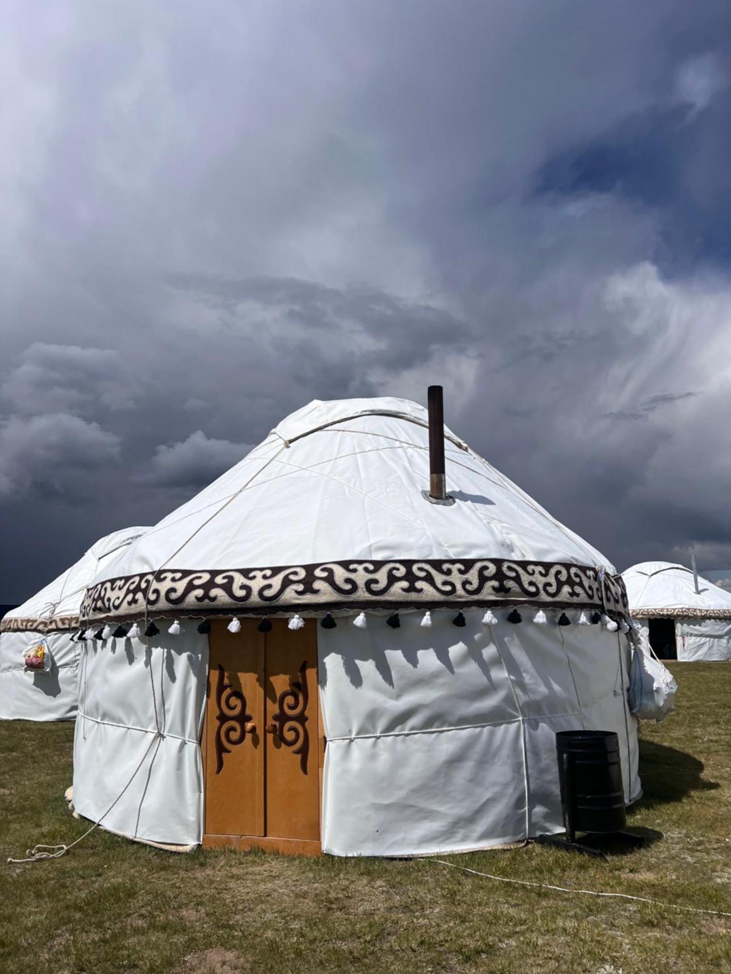 Yurt Camp "Sary-Bulun" At Song-Kul Lake, Naryn Exterior foto