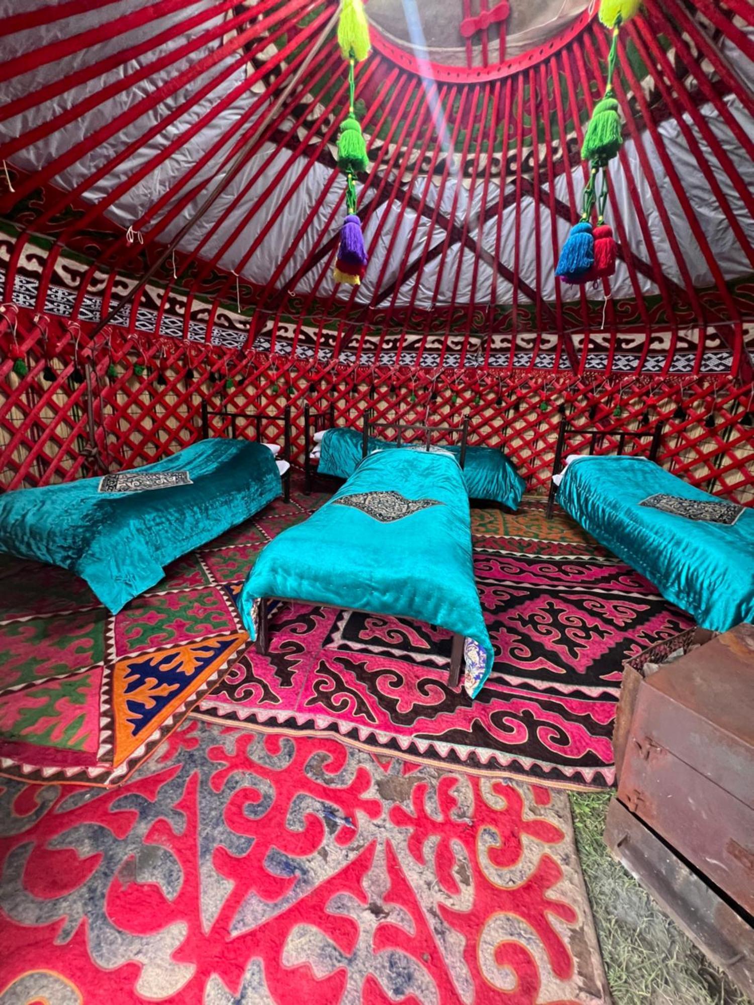 Yurt Camp "Sary-Bulun" At Song-Kul Lake, Naryn Exterior foto