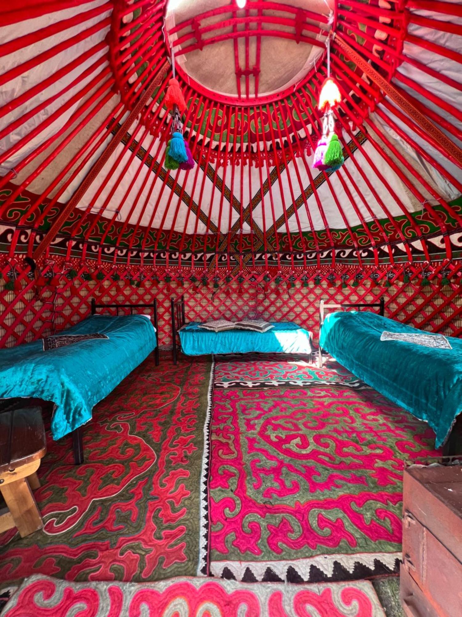 Yurt Camp "Sary-Bulun" At Song-Kul Lake, Naryn Exterior foto